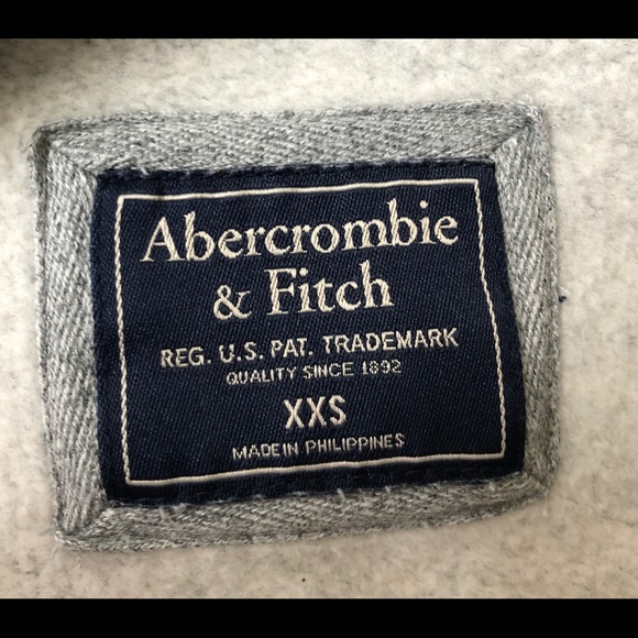 A&F: Cropped Sweater with Flowers - Picture 4 of 4